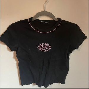 Black and pink crop top
